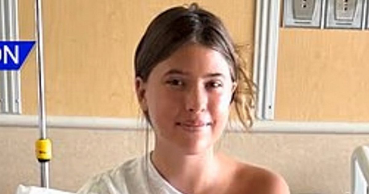 Teen loses leg after horror double shark attack during dream scuba diving holiday - The Mirror